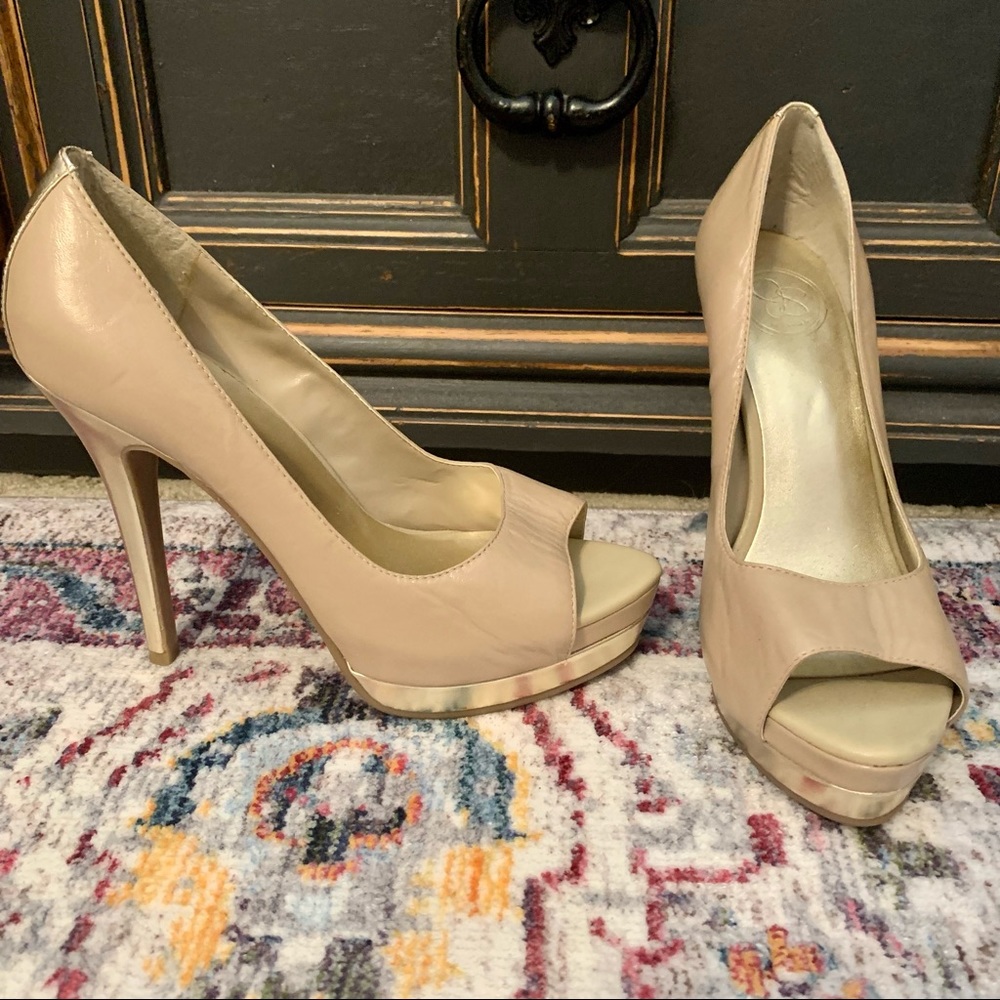 Pale blush with gold heels